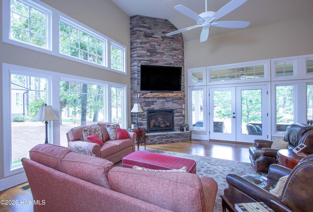 12 Fortrose Circle, Pinehurst, NC 28374