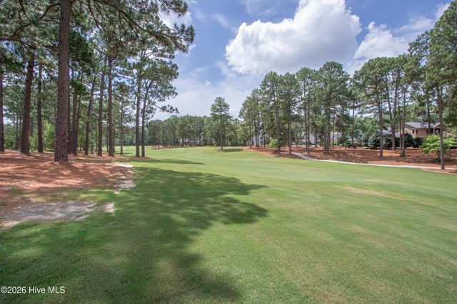 12 Fortrose Circle, Pinehurst, NC 28374