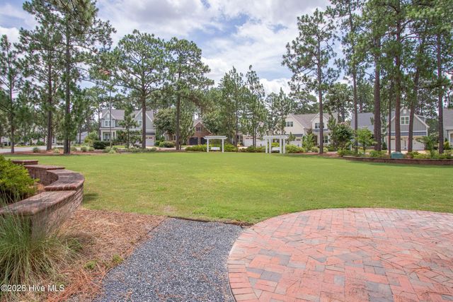 12 Fortrose Circle, Pinehurst, NC 28374