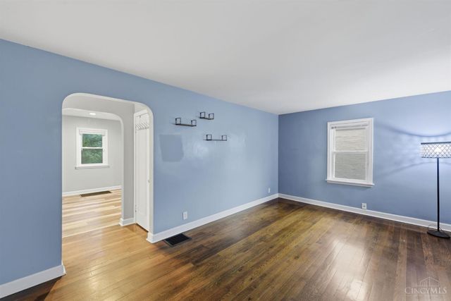 6924 Gloria Drive, North College Hill, OH 45239