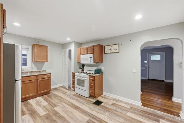 6924 Gloria Drive, North College Hill, OH 45239