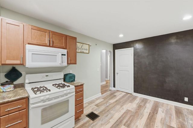 6924 Gloria Drive, North College Hill, OH 45239