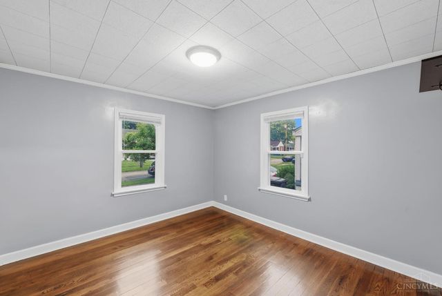 6924 Gloria Drive, North College Hill, OH 45239