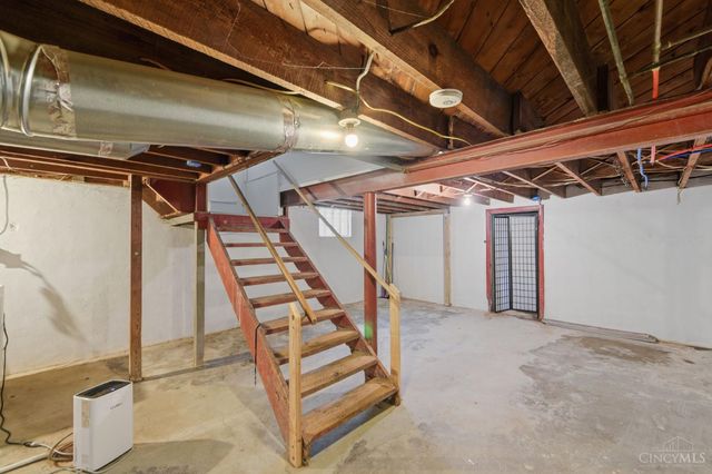 6924 Gloria Drive, North College Hill, OH 45239