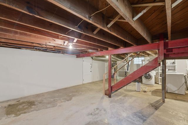 6924 Gloria Drive, North College Hill, OH 45239