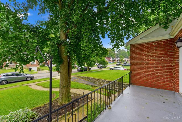 6924 Gloria Drive, North College Hill, OH 45239