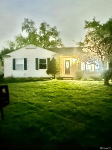 5783 Williamsburg Court, Waterford, MI 48327