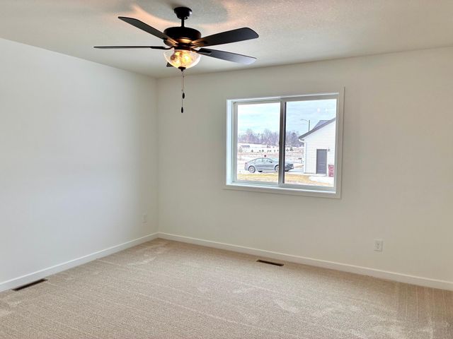 911 3rd Street, Wanamingo, MN 55983