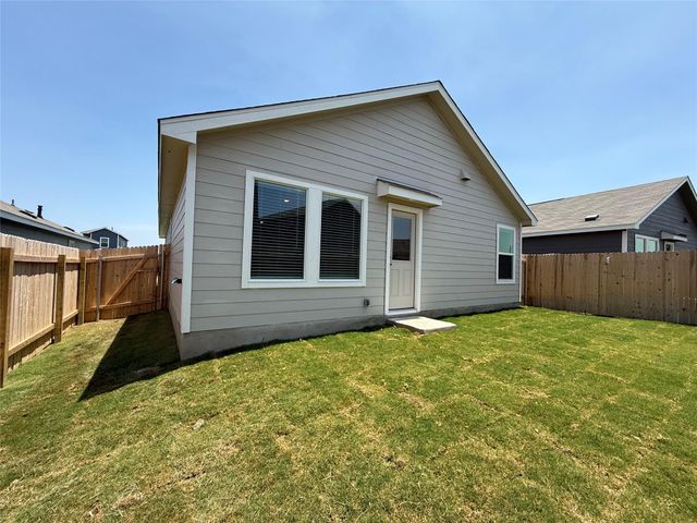 165 Kyanite DR, Maxwell, TX 78656