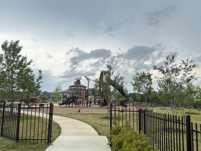 165 Kyanite DR, Maxwell, TX 78656