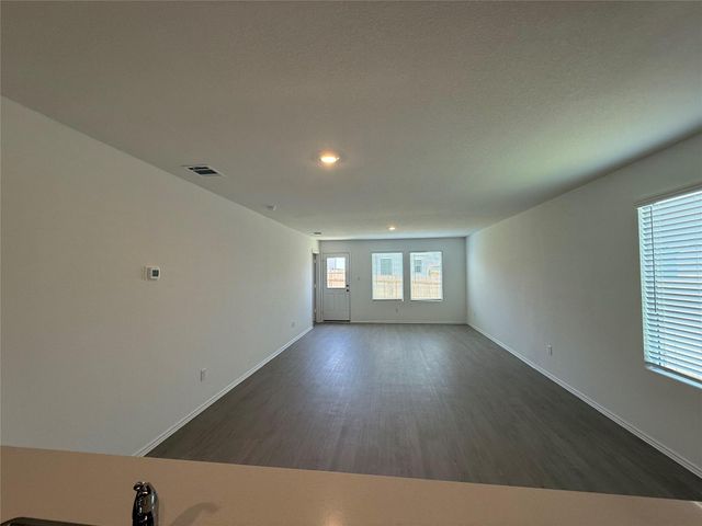165 Kyanite DR, Maxwell, TX 78656