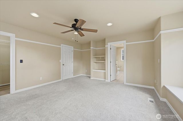 10217 SE 237th St, Kent, WA 98031