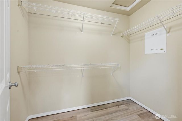 10217 SE 237th St, Kent, WA 98031