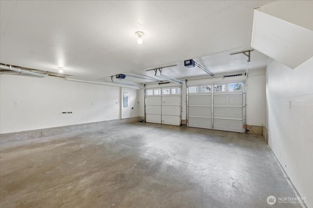 10217 SE 237th St, Kent, WA 98031