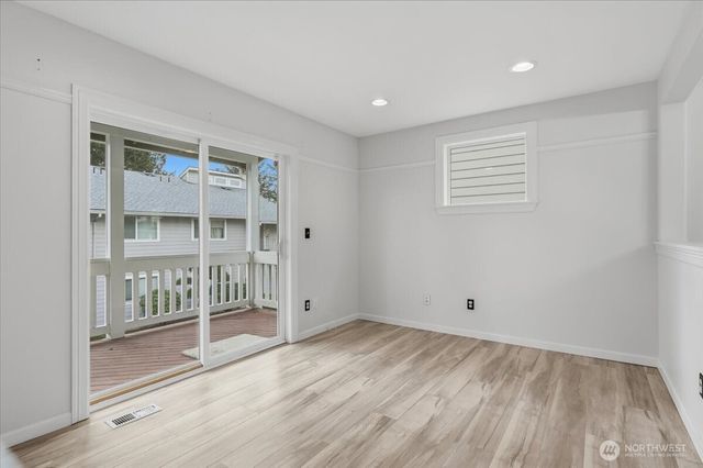 10217 SE 237th St, Kent, WA 98031