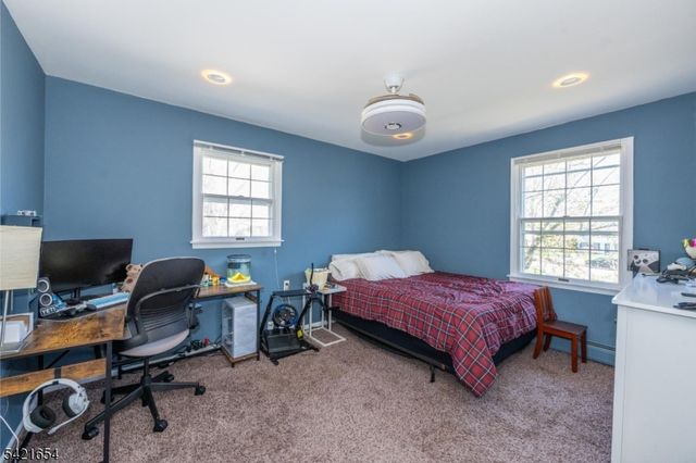 5 Abbey Ln, Pequannock Twp., NJ 07444