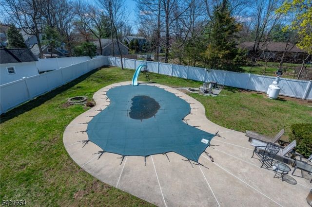 5 Abbey Ln, Pequannock Twp., NJ 07444