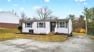 1923 Ivanhoe Dr, North Huntingdon, PA 15642