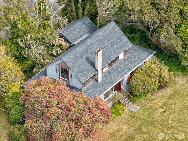 209 3rd Street SE, Long Beach, WA 98631