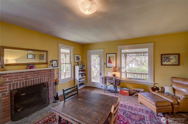 209 3rd Street SE, Long Beach, WA 98631