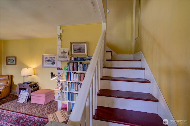 209 3rd Street SE, Long Beach, WA 98631