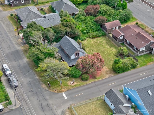 209 3rd Street SE, Long Beach, WA 98631