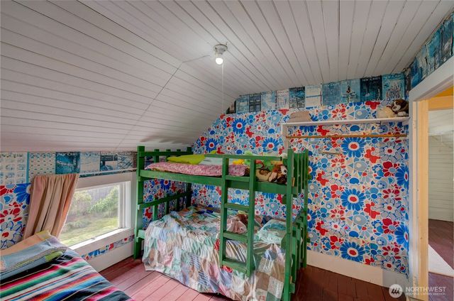 209 3rd Street SE, Long Beach, WA 98631