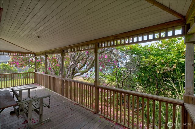 209 3rd Street SE, Long Beach, WA 98631