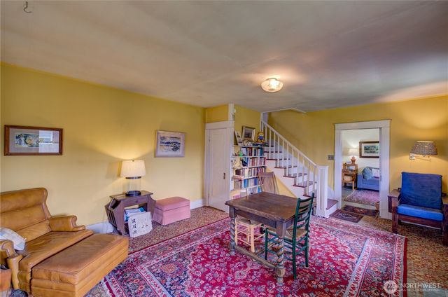 209 3rd Street SE, Long Beach, WA 98631