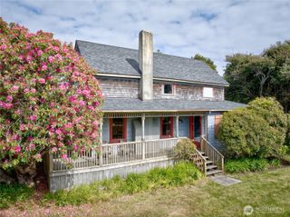 209 3rd Street SE, Long Beach, WA 98631