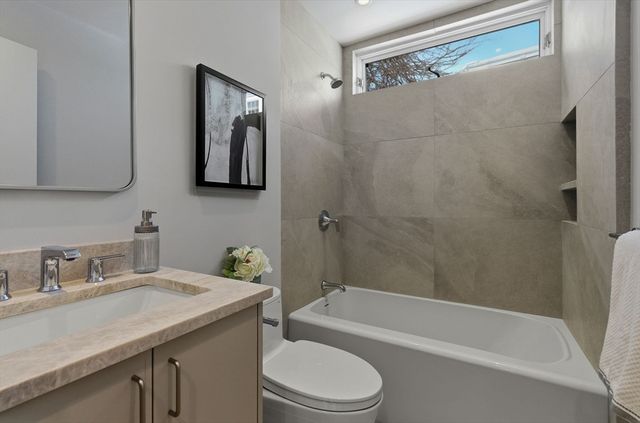 6 Valentine St 6, Cambridge, MA 02139