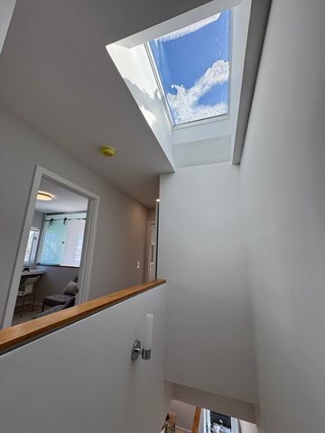 6 Valentine St 6, Cambridge, MA 02139