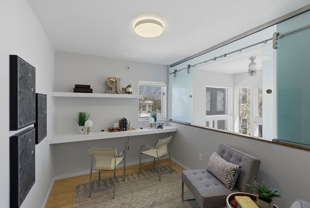 6 Valentine St 6, Cambridge, MA 02139