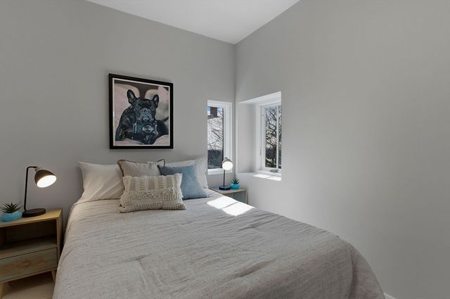 6 Valentine St 6, Cambridge, MA 02139