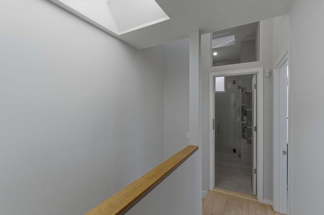 6 Valentine St 6, Cambridge, MA 02139