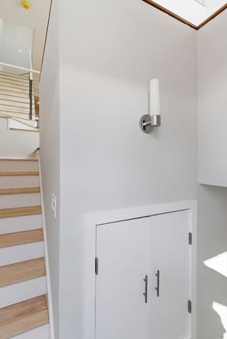 6 Valentine St 6, Cambridge, MA 02139