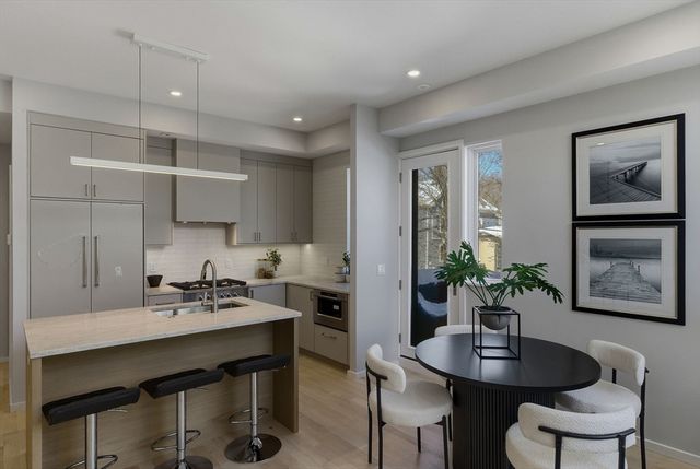 6 Valentine St 6, Cambridge, MA 02139