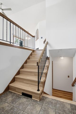 17604 Lorence Way, Eden Prairie, MN 55346