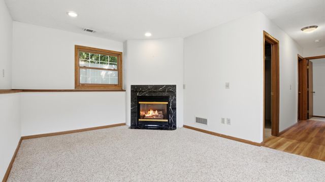 17604 Lorence Way, Eden Prairie, MN 55346