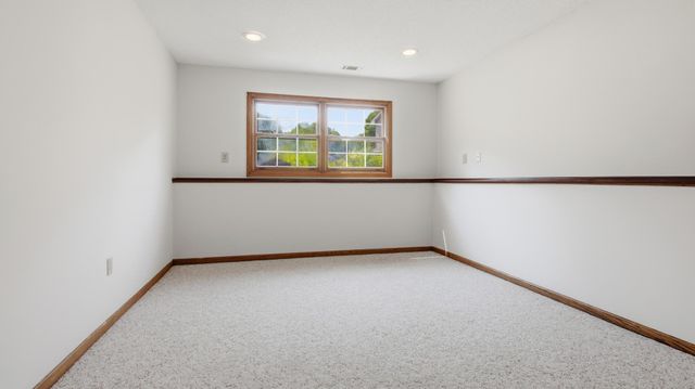 17604 Lorence Way, Eden Prairie, MN 55346
