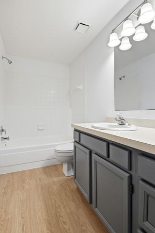 17604 Lorence Way, Eden Prairie, MN 55346