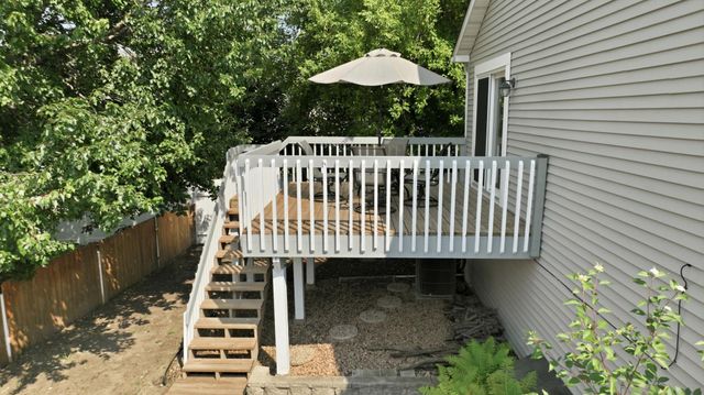 17604 Lorence Way, Eden Prairie, MN 55346