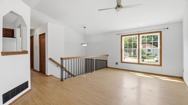 17604 Lorence Way, Eden Prairie, MN 55346
