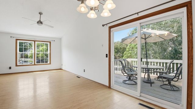 17604 Lorence Way, Eden Prairie, MN 55346