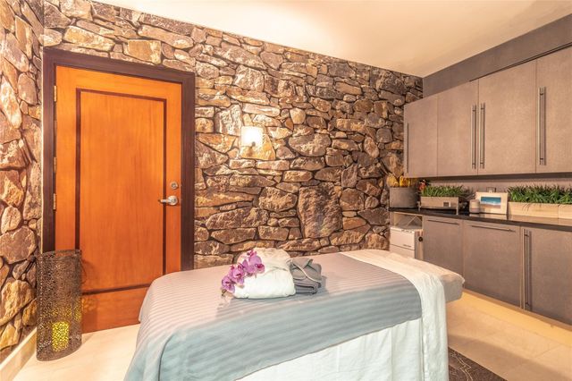 610 W Las Olas Boulevard 517, Fort Lauderdale, FL 33312