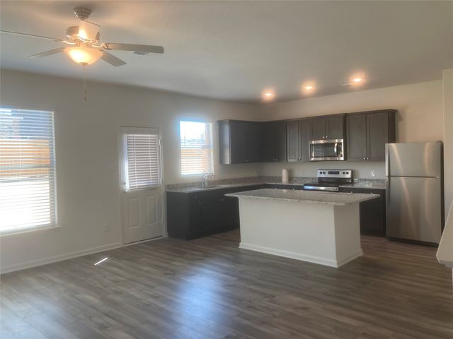 608 Fountain Drive, Seagoville, TX 75159