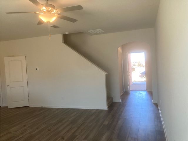 608 Fountain Drive, Seagoville, TX 75159