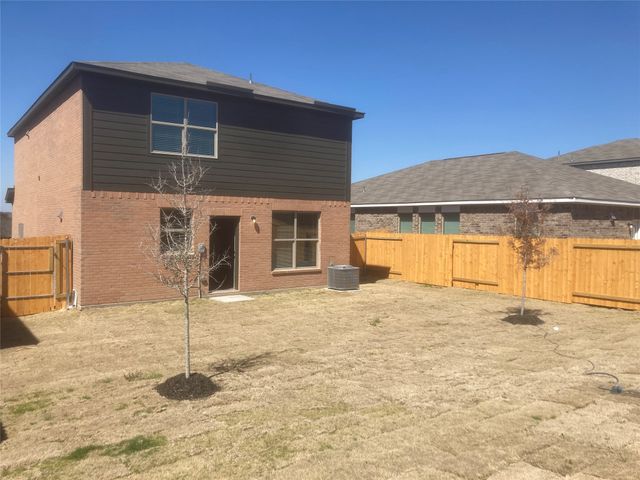 608 Fountain Drive, Seagoville, TX 75159