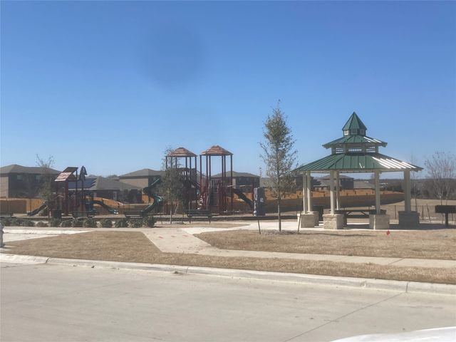 608 Fountain Drive, Seagoville, TX 75159