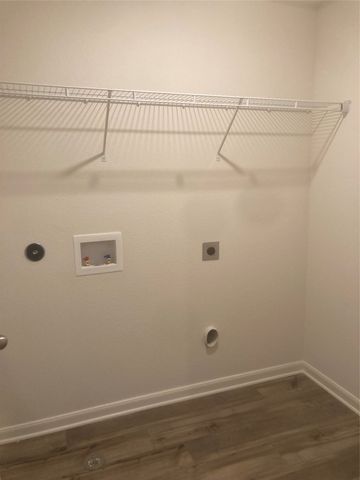 608 Fountain Drive, Seagoville, TX 75159